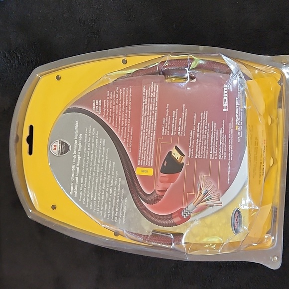 Monster Cable Ultra 800HDMI - Picture 4 of 4